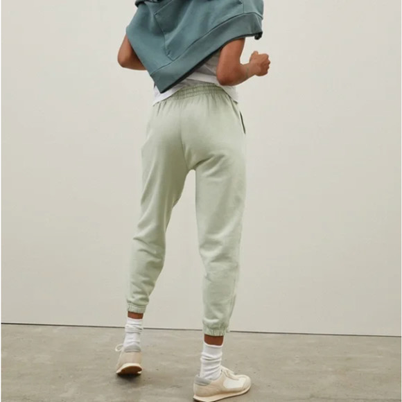 Everlane Pants - Everlane The Track Jogger Sweatpants in Pale Green Size Large NWOT
